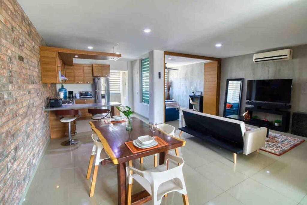 2 Bd Loft In Versalles, Walk To The Beach! Πουέρτο Βαγιάρτα Εξωτερικό φωτογραφία